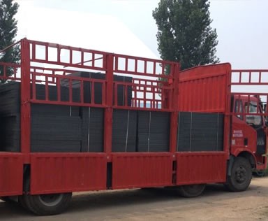 東北齒形鋼格板裝車(chē) 東北齒形鋼格板裝車(chē)